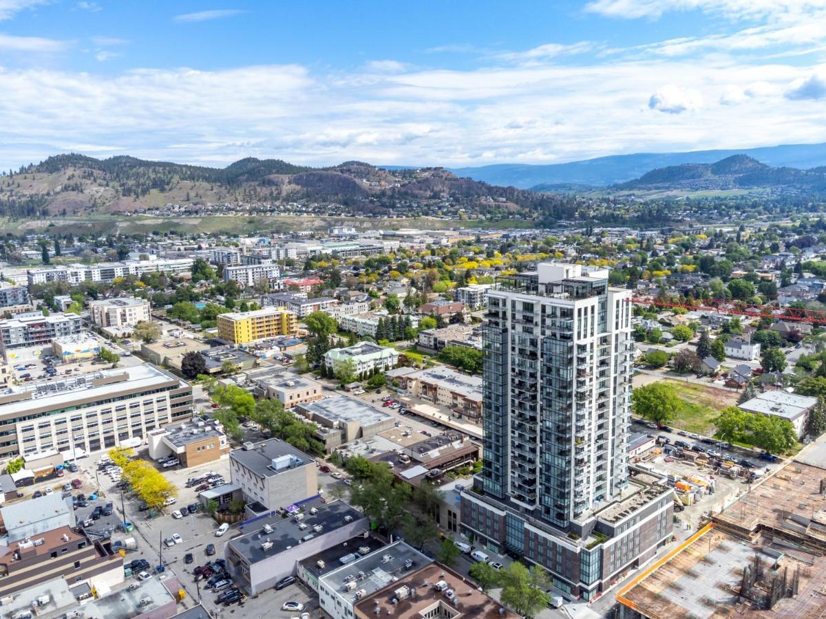 Brand New Luxury Downtown Near The Beach #13 Kelowna Exterior photo